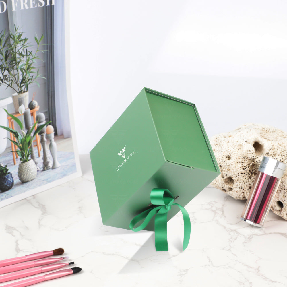 Custom Green Foldable Magnetic Gift Box