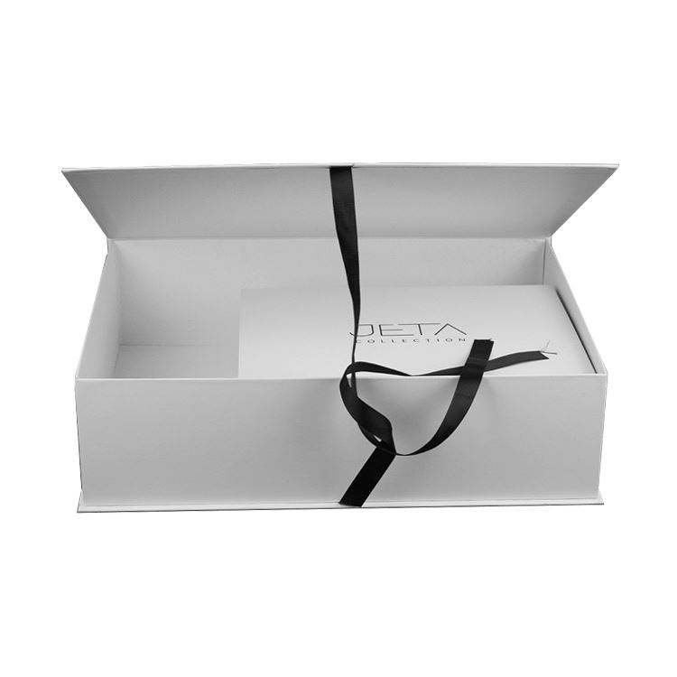 Custom White Foldable Magnetic Gift Box