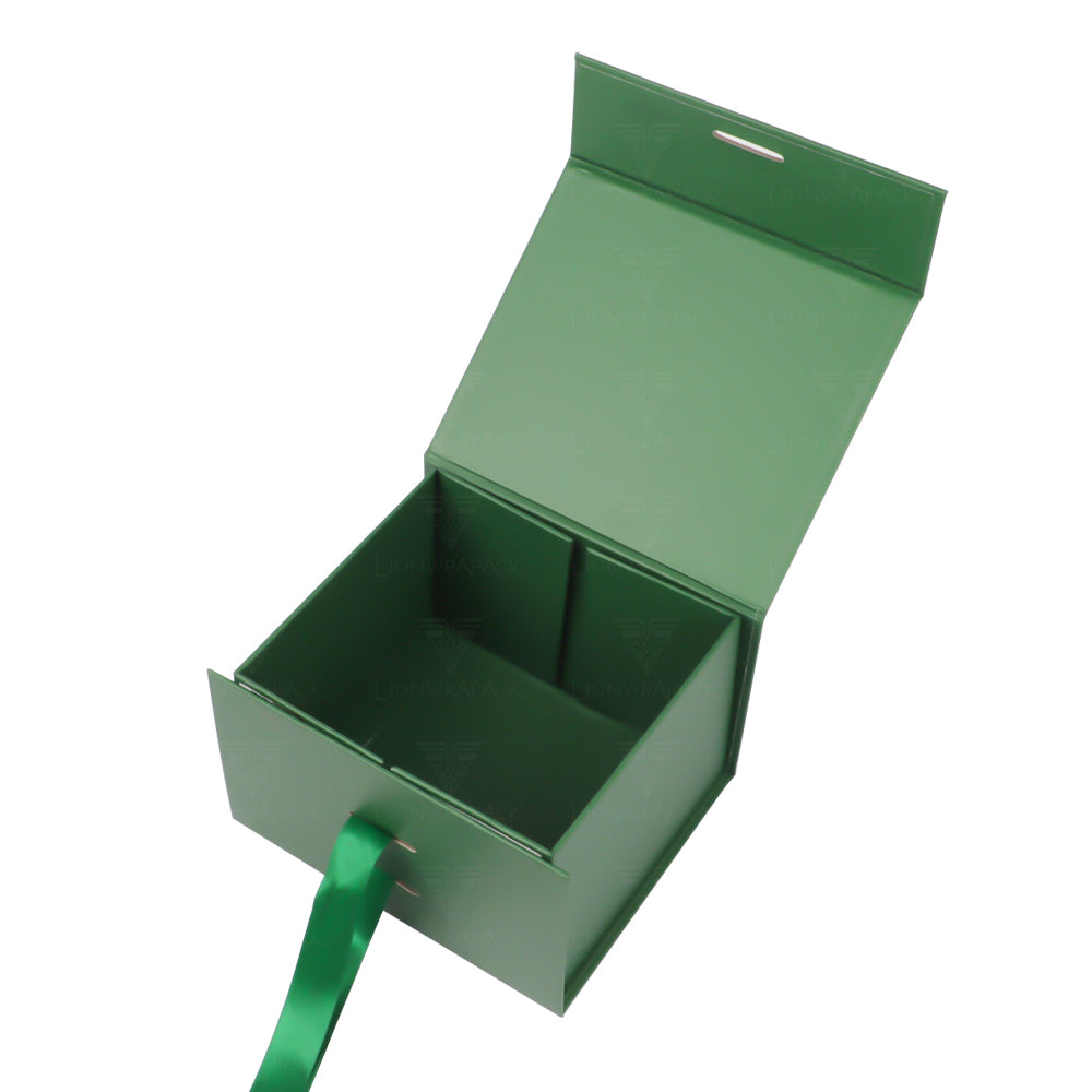 Custom Green Foldable Magnetic Gift Box