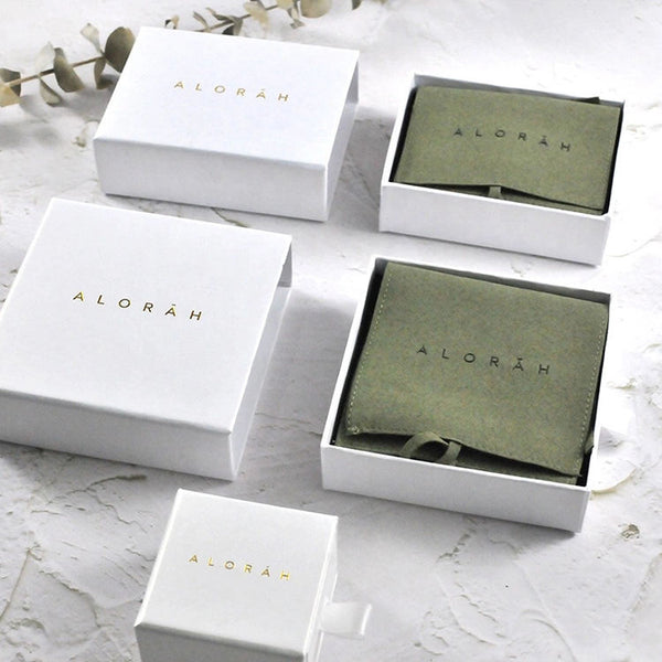 Lionwrapack Jewellery Packaging Boxes Jewelry White Drawer Paper Box Gift Sliding Jewelry Packaging Box