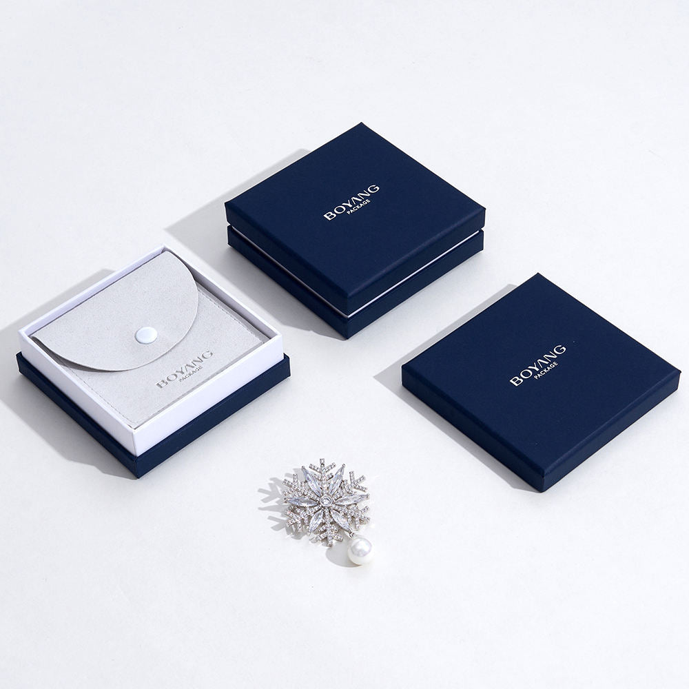 Custom Navy and White Lid-and-Base Jewelry Gift Box