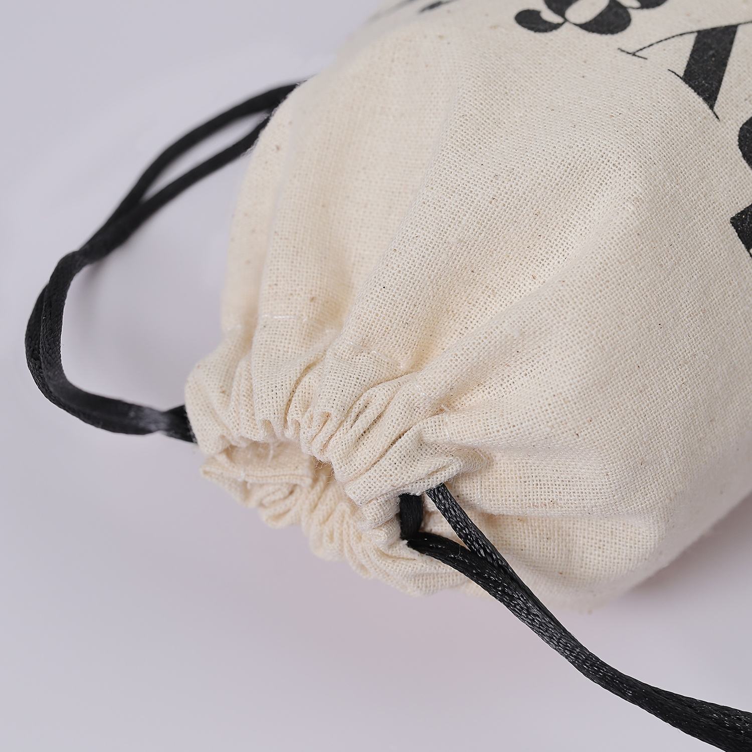 Lionwrapack Cotton Muslin Drawstring Bag Hats Clothing Hair Handbag Je