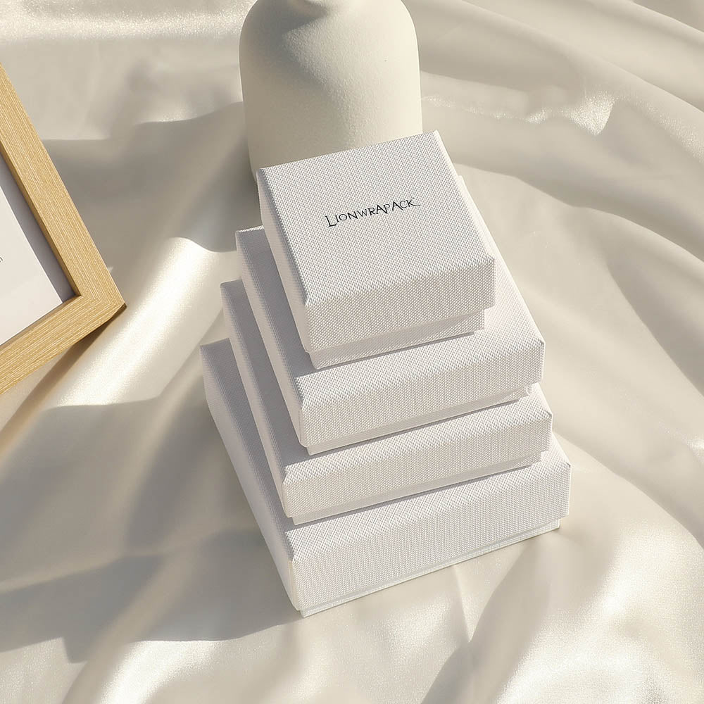 Custom Lid-and-Base Gift Box – Style 003